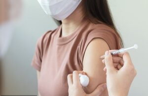 Os cientistas de Yale ligam as vacinas covid à nova síndrome alarmante, causando ‘mudanças biológicas distintas’ ao corpo