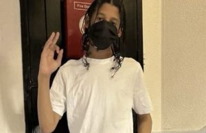 Garoto, 16 anos, foi ‘assassinado pelo motorista de entrega no ciclomotor’ em plena luz do dia no sul de Londres como a polícia lançando caçada humana para o atirador