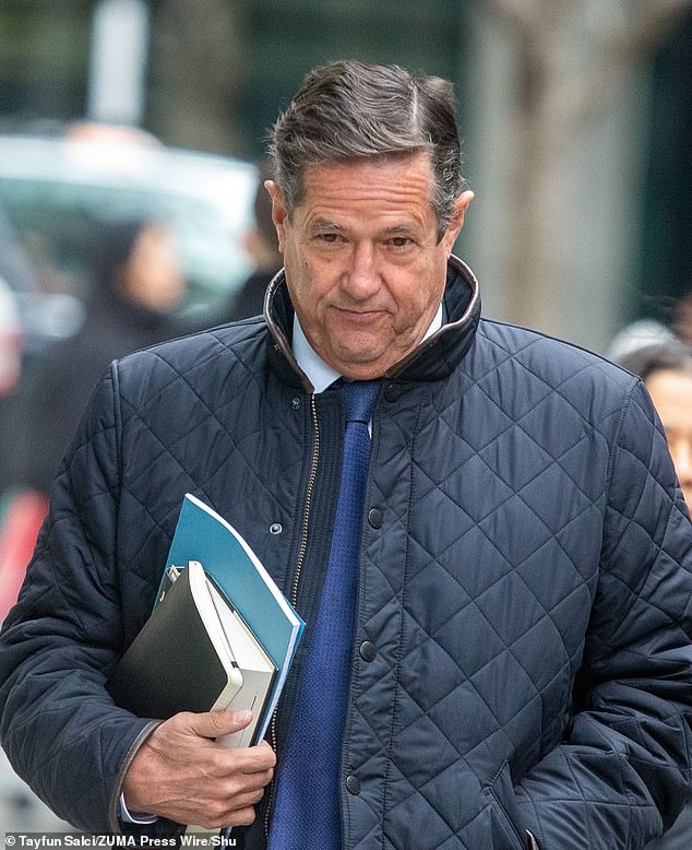 96120959-14491567-Former_Barclays_boss_Jes_Staley_has_admitted_to_having_sex_with_-a-1_1741802166796.jpg