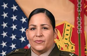 O Exército suspendeu o comandante da base depois que o retrato de Trump virou de cabeça para baixo para a parede