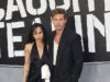 Zoe Kravitz atordoa em um vestido de calda com Austin Butler em pegada roubando a triagem em Londres depois de provocar rumores de romance