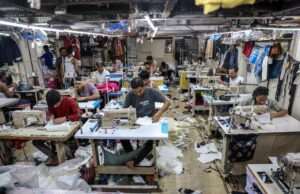 A Alfândega dos EUA ameaça milhões de empregos no setor têxtil da Índia para encontrar novos clientes