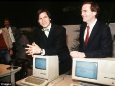 Novo iPhone 17 Pro Max que tem um pedaço da gola alta de Steve Jobs embutido na parte traseira