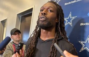 Jadeveon Clowney para contestar a prisão em disputa de estacionamento SC