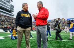 Iwar Kirk elogiou o Personz depois de ganhar o recorde da lenda do futebol da faculdade