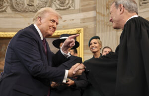 Esses juízes desta Suprema Corte querem mantê -lo quieto já