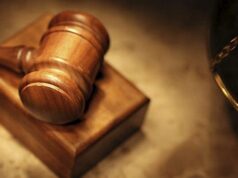 Mulher de East Bay acusada de atirar em filho ferido