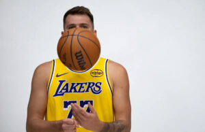 Os tops estão novamente criando cartões da NBA. Luca Donius, Gianis Antatocomo e o cartão de estreante ‘perdido’ de Victor Webbanama se parece?