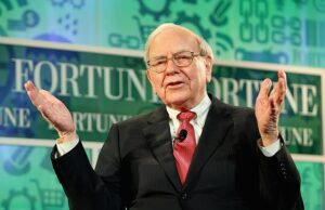 Warren Buffett aposenta muito em nós enquanto ele chega à primeira mega-deal em anos