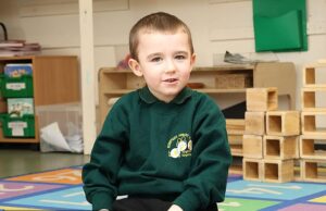 Mãe ‘assassinou’ seu filho, de cinco anos, e tentou se matar depois que ‘desafios para cuidar dele’ a deixaram deprimida, ouve tribunal