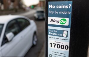 As moedas eram mais fáceis! Como 3 em cada 4 motoristas lutam para pagar com aplicativos de estacionamento