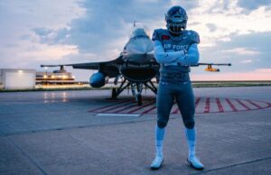 Os fios da Força Aérea inspirados no F-16 líder dos principais uniformes da semana de futebol universitário 6