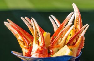 Capacete de caranguejo dos Mariners Tops 2025 New Ballpark Grub