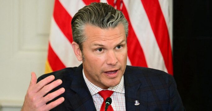 251024-pete-hegseth-mn-0940-b9cbe5.jpg