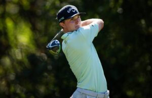 Blades Brown, 18, Clube Patriota de Oklahoma para Corn Ferry Tour para filmar 60