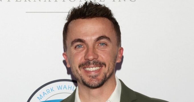GettyImages-1827765837-Frankie-Muniz-Shares-New-Look-at-Malcolm-in-the-Middle-Reboot.jpg