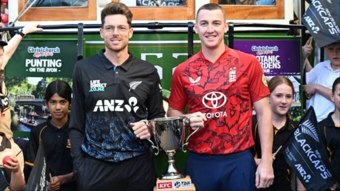New-Zealand-vs-England-2nd-T20I-LIVE-2025-10-e4d569af30b0d8f5ce33934e0d4ada73-16x9.jpg