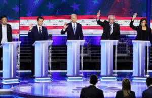 2020 O clipe de debate democrata é viral após o post de mídia social Al Franken