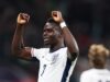 Saka ‘parece bem’ após o gol da Inglaterra e o prêmio Potom