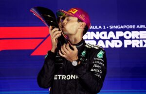 Shock Singapore GP Win Sagra Mercedes pesquisando respostas