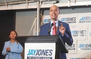 O candidato da Virginia Dame AG J Jon Jones evita a prisão depois de ser considerado culpado de 116 milhas por hora