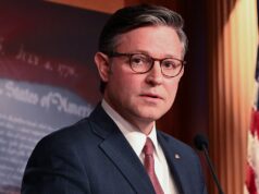 O presidente da Câmara, Mike Johnson, alerta que a ameaça da lei Sharia na América é um “problema sério”