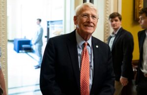 O Senado está em andamento o fechamento do governo do projeto de lei de defesa NDAA de 2026