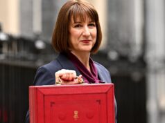 Rachel Reeves faz discurso em meio a especulações de que está se preparando para aumentar o imposto de renda: atualizações ao vivo