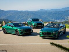 Bentley apoia combustão: fabricante de carros de luxo oferecerá modelos híbridos até pelo menos 2035, à medida que aumentam as preocupações com veículos elétricos