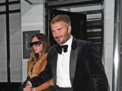 £ 600 garrafas do vinho tinto favorito de Sir David, champanhe de fluxo livre, geléia rechonchuda para pudim e um prato de peixe especial para Lady Victoria: como os Beckhams e seu ‘círculo interno’ celebraram um ‘grande cavaleiro’ em grande estilo