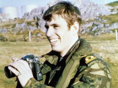 O rei Charles NÃO tirará de Andrew sua medalha da Guerra das Malvinas depois que ele pilotou o helicóptero Sea King no conflito mortal de 1982