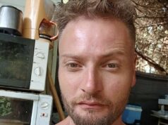 Na foto: francês branco suspeito de dirigir contra uma multidão de 10 pessoas antes de gritar ‘Allahu Akbar’ ao ser preso