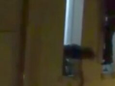 Mulher grávida vista pendurada na janela do Bataclan quebra o silêncio 10 anos após o massacre do ISIS, enquanto o herói que arriscou a vida para salvá-la revela que ela se tornou sua ‘irmã de armas’