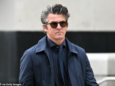 Joey Barton anuncia que está abandonando a mídia social para se tornar ‘construtivo e responsável’ após ‘erros’, enquanto enfrenta sentença por trollagem online ‘grosseiramente ofensiva’