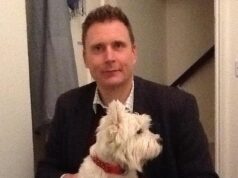 Os poucos comentários imprudentes de um professor de escola pública que o levaram a perder o emprego e a vida