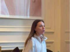 Os fãs de Victoria Beckham imploram que ela lance o hit das Spice Girls como candidata nº 1 de Natal enquanto ela canta uma faixa acústica com o filho Cruz, 20, em uma apresentação rara