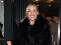 Amy Dowden se aquece ao chegar em Blackpool antes das filmagens do Strictly em sua primeira aparição pública desde que foi submetida à segunda mastectomia