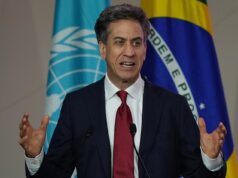 Ed Miliband insiste que o acordo COP30 é um “passo em frente” depois de conversações “suadas, frustrantes e de pesadelo” no Brasil – apesar dos “arrependimentos” pela falta de um roteiro para a eliminação gradual dos combustíveis fósseis