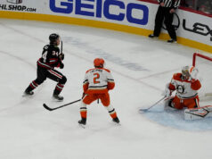 Os 4 pontos de Bedard levaram os Blackhawks a uma vitória de retorno por 5-3 sobre os Ducks