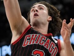 Josh Giddey marca 32 pontos pelo invicto Bulls na vitória contra os Knicks