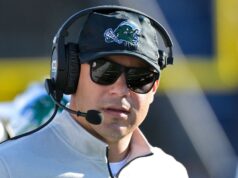 Flórida contrata Jon Sumrall de Tulane como novo técnico de futebol