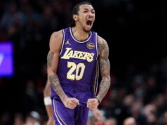 Lakers vencem em Portland com ajuda de Nick Smith Jr.