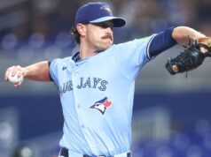 Shane Bieber escolhe opção de US$ 16 milhões com Blue Jays, diz fonte