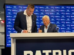 Gronk brinca sobre bônus de contrato de dois dias na cerimônia de aposentadoria do Patriots