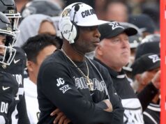 Deion Sanders diz que o Colorado tem o ‘homem certo’, apesar da temporada 3-7