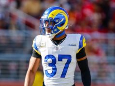 Fonte: Quentin Lake, dos Rams, após passar por uma cirurgia no cotovelo