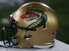 UAB diz que jogador de futebol foi preso após esfaquear dois companheiros de time