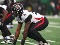 Falcons colocam DL Zach Harrison, CB Billy Bowman Jr.