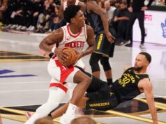 Fontes: Warriors ‘Curry deverá perder a semana devido a uma contusão no quadríceps