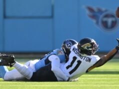 Jaguars LT Walker Little e WR Parker Washington sofrem lesões